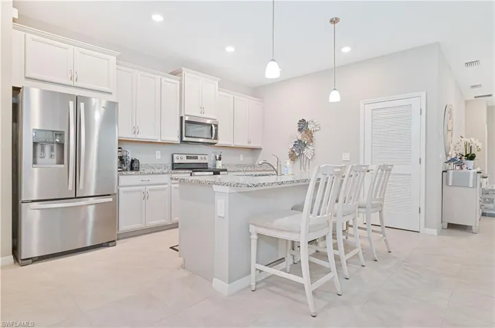 4201  Bloomfield  ST, Fort Myers, FL 33916