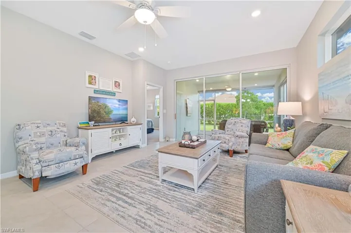 4201  Bloomfield  ST, Fort Myers, FL 33916