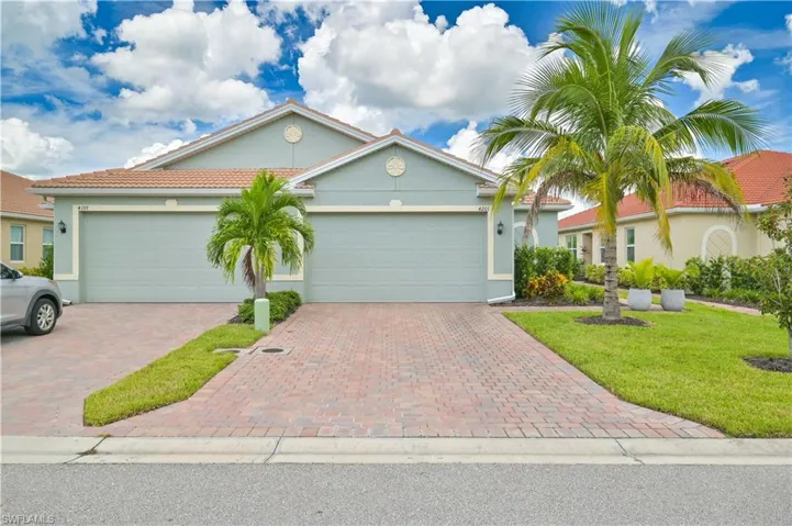 4201  Bloomfield  ST, Fort Myers, FL 33916