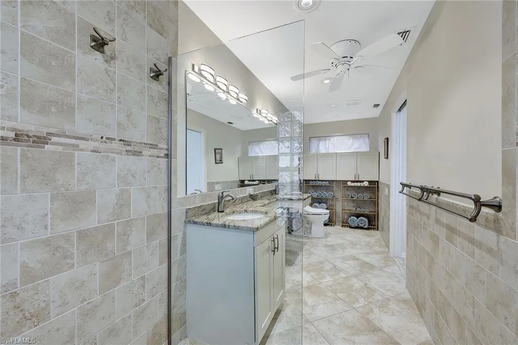 13120 Southampton DR, Bonita Springs, FL 34135,225003296