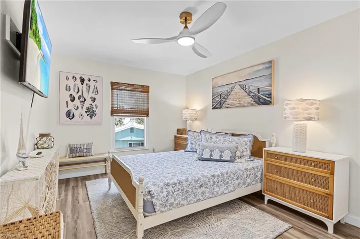 197 Madison Ct, Fort Myers Beach, Florida 33931