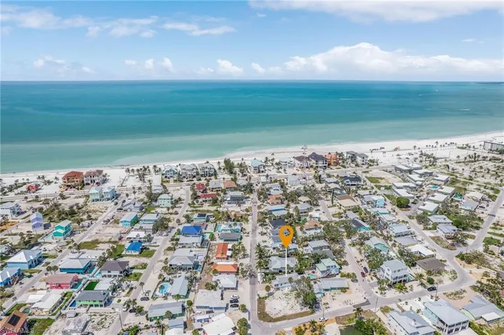 197 Madison Ct, Fort Myers Beach, Florida 33931