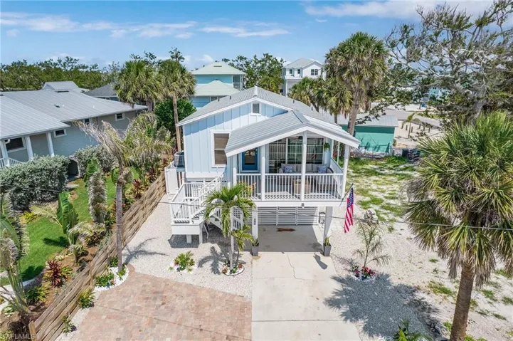 197 Madison Ct, Fort Myers Beach, Florida 33931