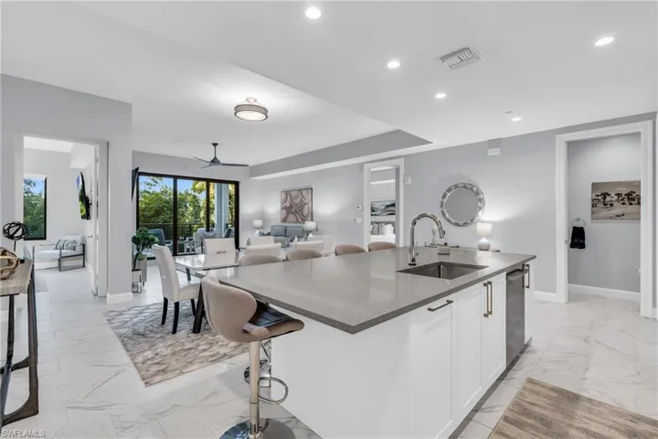 1115  Central  AVE, Naples, FL 34102