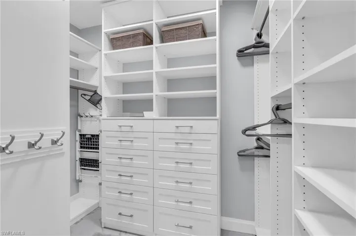 1115  Central  AVE, Naples, FL 34102