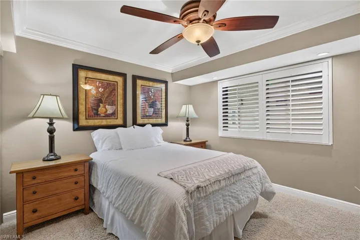 Crown molding and recessed lighting