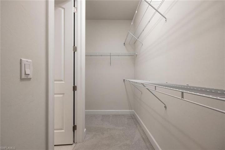 Master Suite Walk In Closet