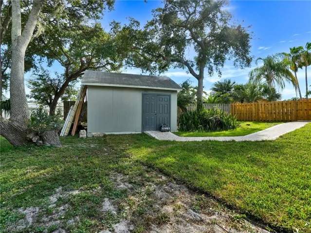 11870 Imperial Pines Way, Bonita Springs, Florida 34135