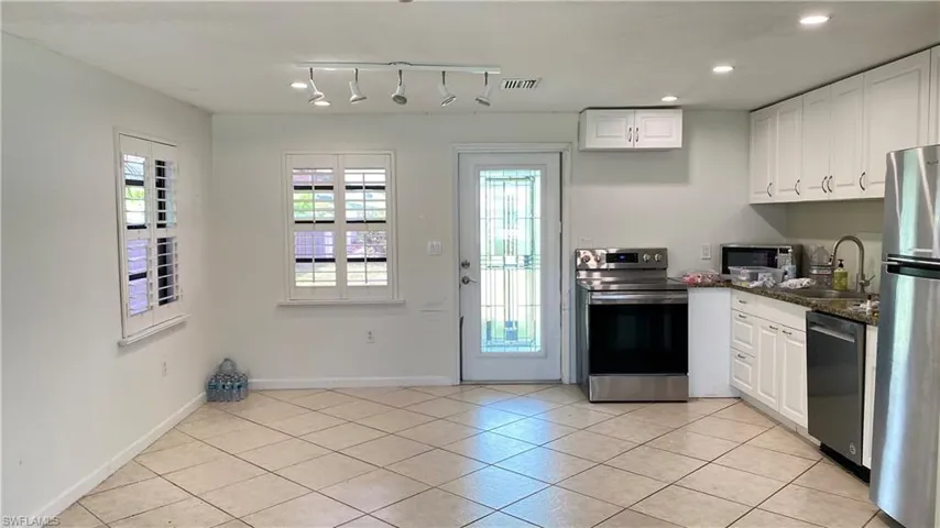 814 109th Ave N, Naples, Florida 34108