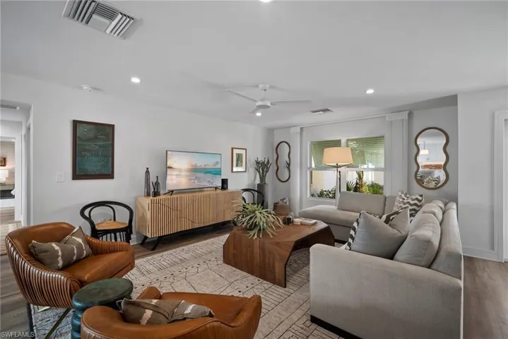 4826  West  BLVD, Naples, FL 34103