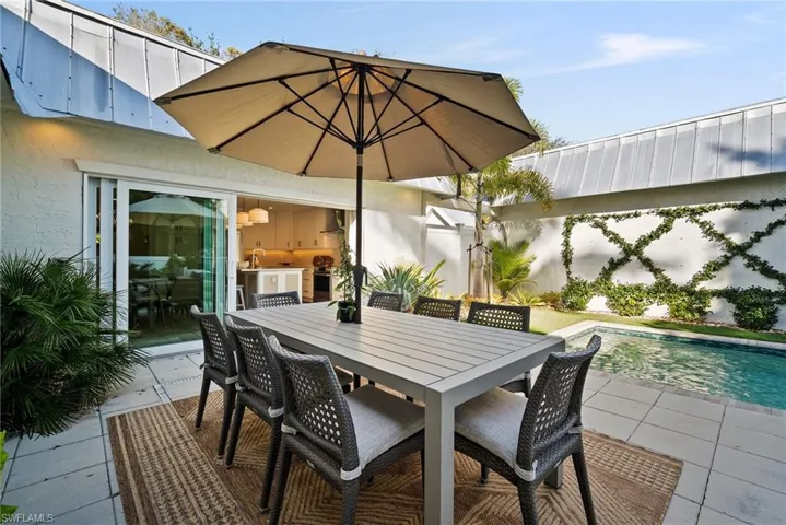 4826  West  BLVD, Naples, FL 34103