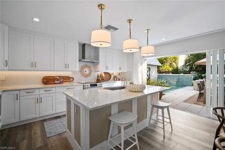 4826  West  BLVD, Naples, FL 34103