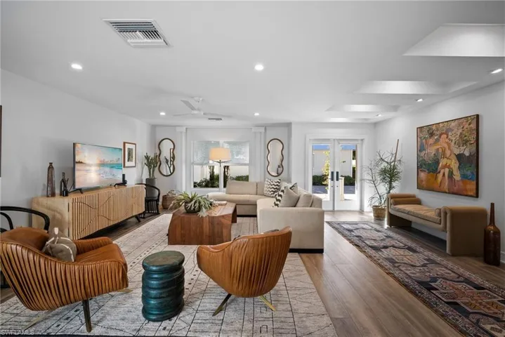 4826  West  BLVD, Naples, FL 34103