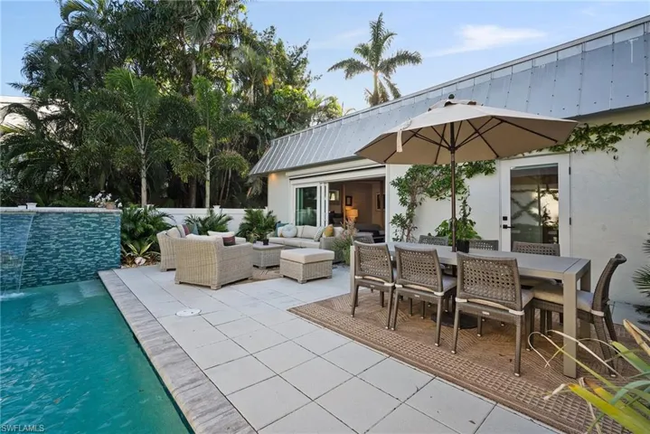 4826  West  BLVD, Naples, FL 34103