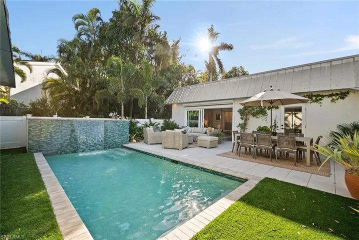 4826  West  BLVD, Naples, FL 34103