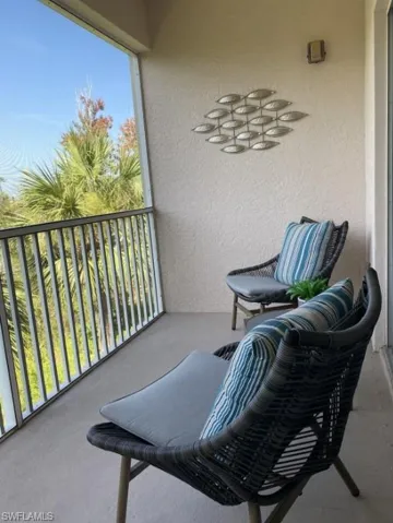 4430 Botanical Place Cir 303, Naples, Florida 34112