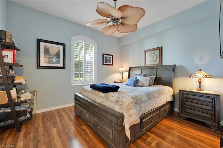 338 Newport Dr 1803, Naples, Florida 34114