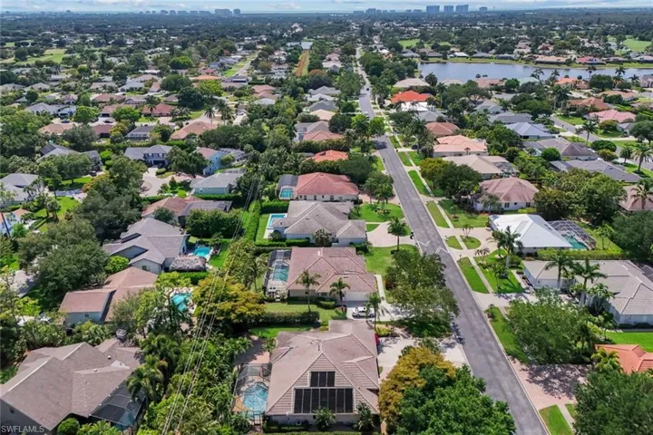2039 Imperial Cir, Naples, Florida 34110