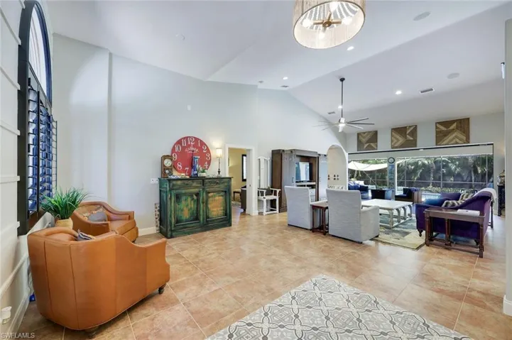 2039 Imperial Cir, Naples, Florida 34110