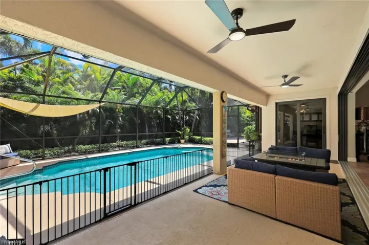 2039 Imperial Cir, Naples, Florida 34110