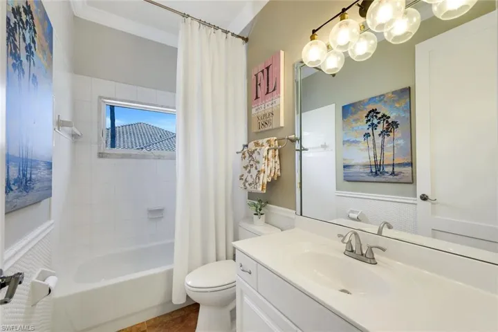 2039 Imperial Cir, Naples, Florida 34110