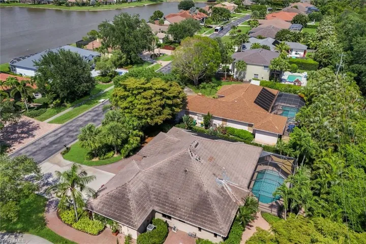2039 Imperial Cir, Naples, Florida 34110