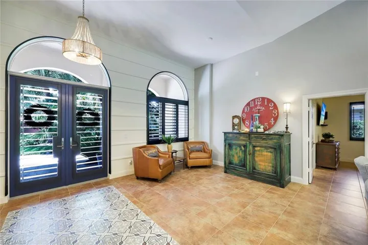 2039 Imperial Cir, Naples, Florida 34110