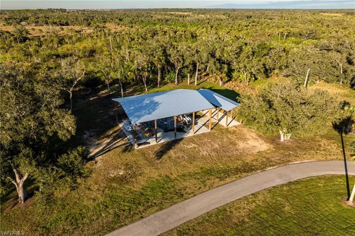 Birds eye view of property