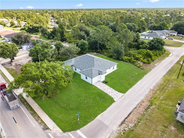 403/405 Bell Blvd S, Lehigh Acres, Florida 33974