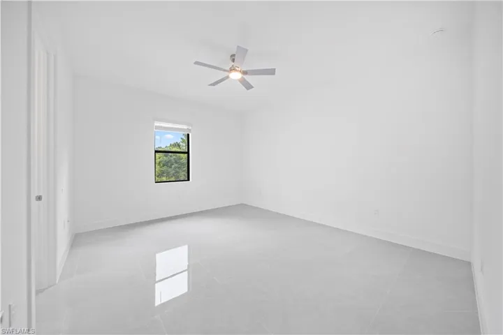 403/405 Bell Blvd S, Lehigh Acres, Florida 33974