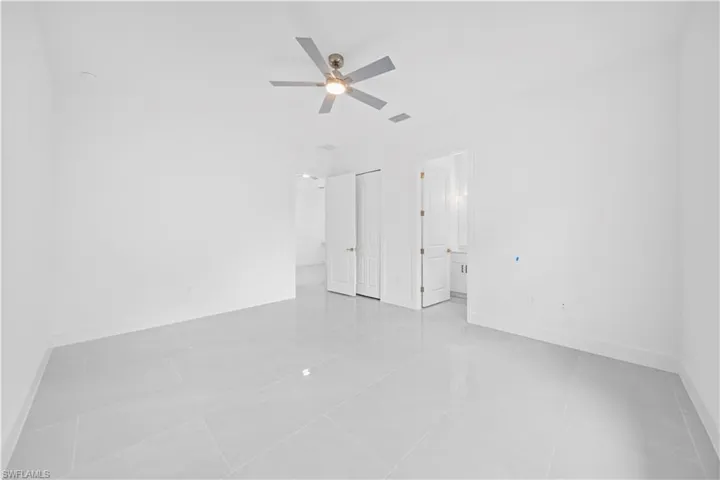 403/405 Bell Blvd S, Lehigh Acres, Florida 33974