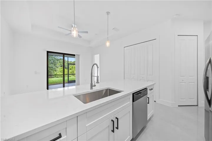 403/405 Bell Blvd S, Lehigh Acres, Florida 33974