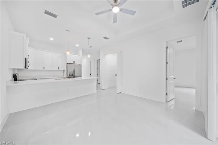 403/405 Bell Blvd S, Lehigh Acres, Florida 33974