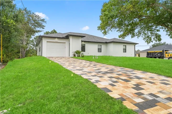 403/405 Bell Blvd S, Lehigh Acres, Florida 33974