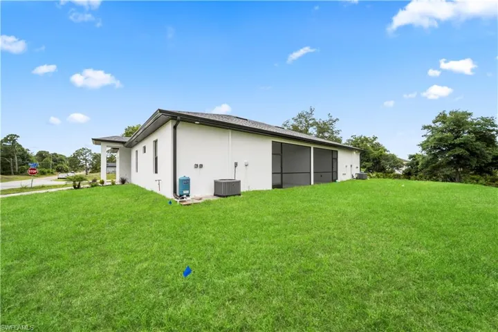 403/405 Bell Blvd S, Lehigh Acres, Florida 33974