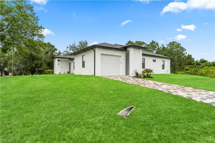 403/405 Bell Blvd S, Lehigh Acres, Florida 33974