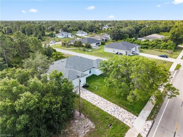 403/405 Bell Blvd S, Lehigh Acres, Florida 33974