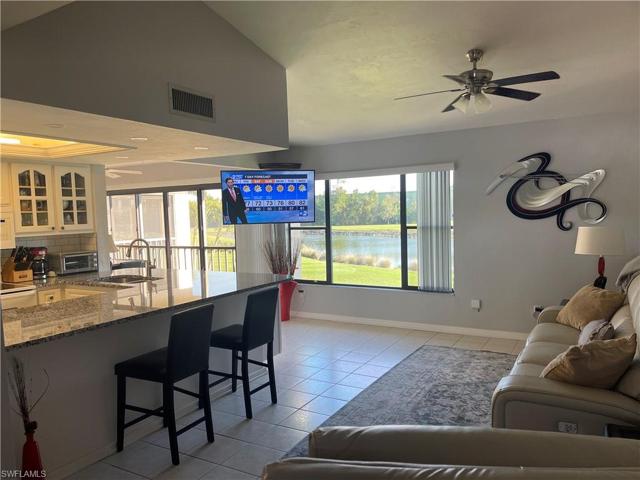 5610 Trailwinds DR # 325, FORT MYERS FL 33907