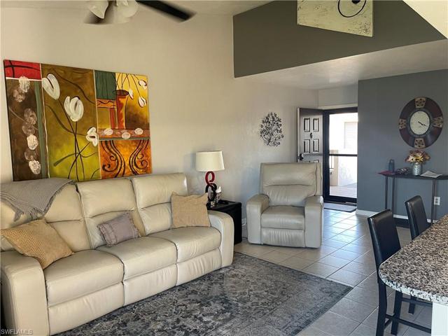 5610 Trailwinds DR # 325, FORT MYERS FL 33907