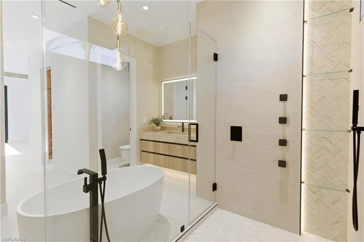 5332 Mayfair Ct, Cape Coral, Florida 33904