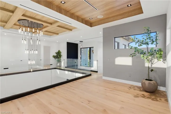 5332 Mayfair Ct, Cape Coral, Florida 33904