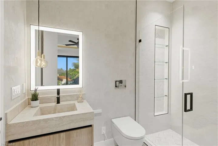 5332 Mayfair Ct, Cape Coral, Florida 33904