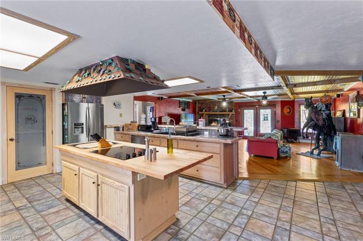 1411 Hibiscus AVE, LEHIGH ACRES FL 33972