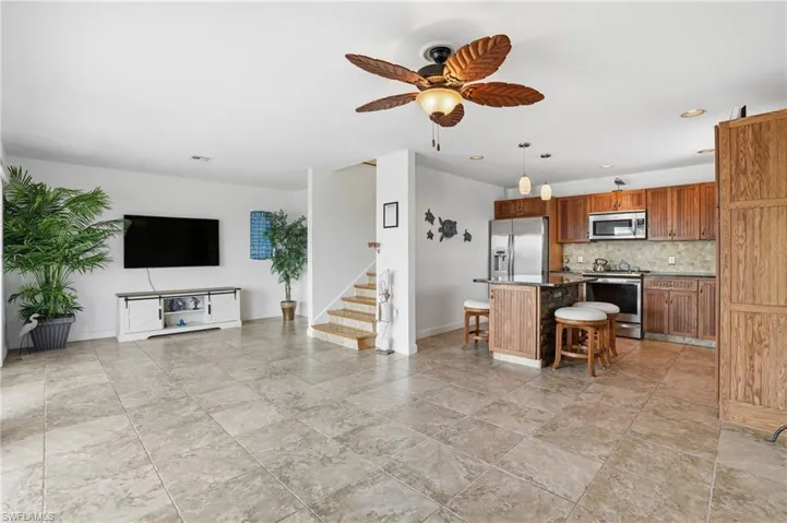 850 Oak St, Fort Myers Beach, Florida 33931