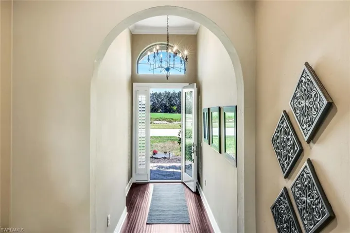 Welcoming entryway with plenty of nautral light