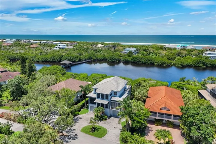 834 Hideaway Cir W, Marco Island, Florida 34145