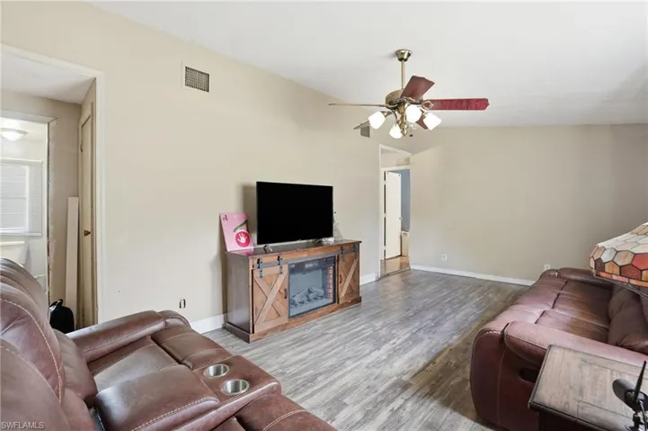 868 Avalon Ave, Labelle, Florida 33935