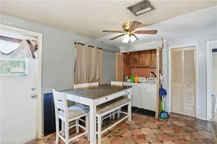 868 Avalon Ave, Labelle, Florida 33935
