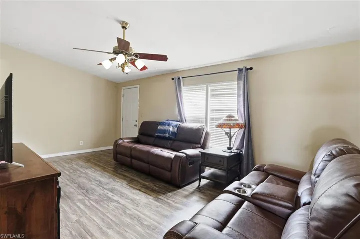 868 Avalon Ave, Labelle, Florida 33935