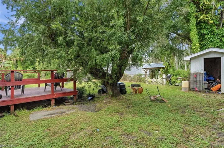 868 Avalon Ave, Labelle, Florida 33935